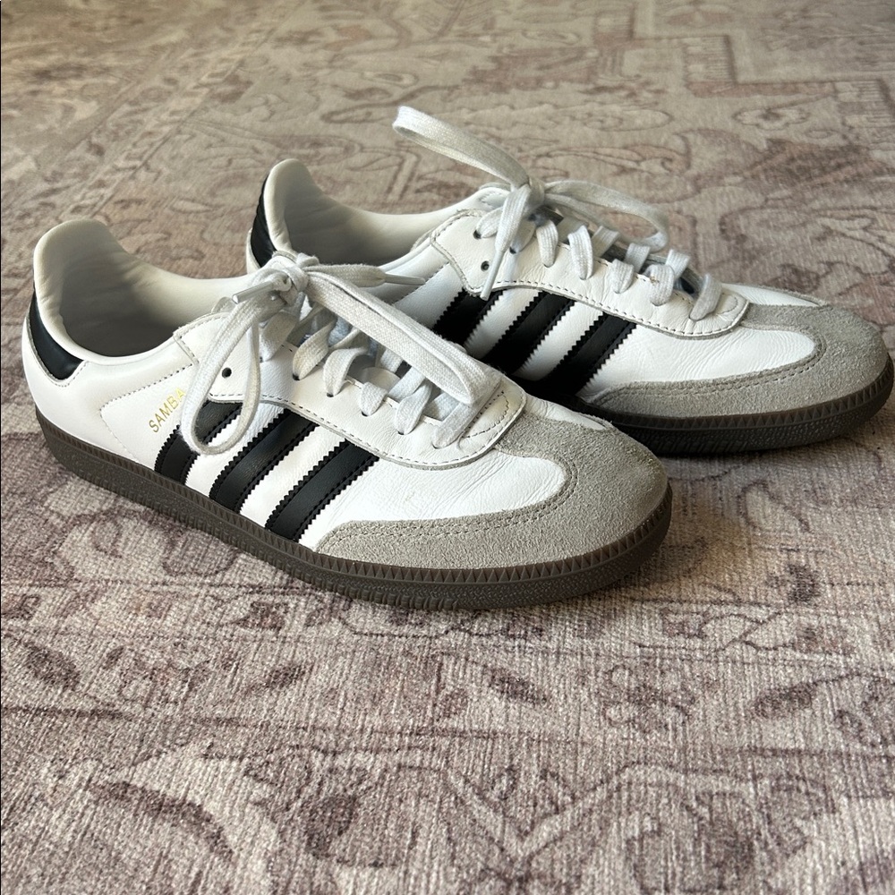 Unisex Adidas Samba White and Black Sneakers